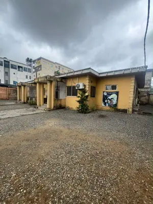 3bdrm Bungalow in Ikeja GRA for rent