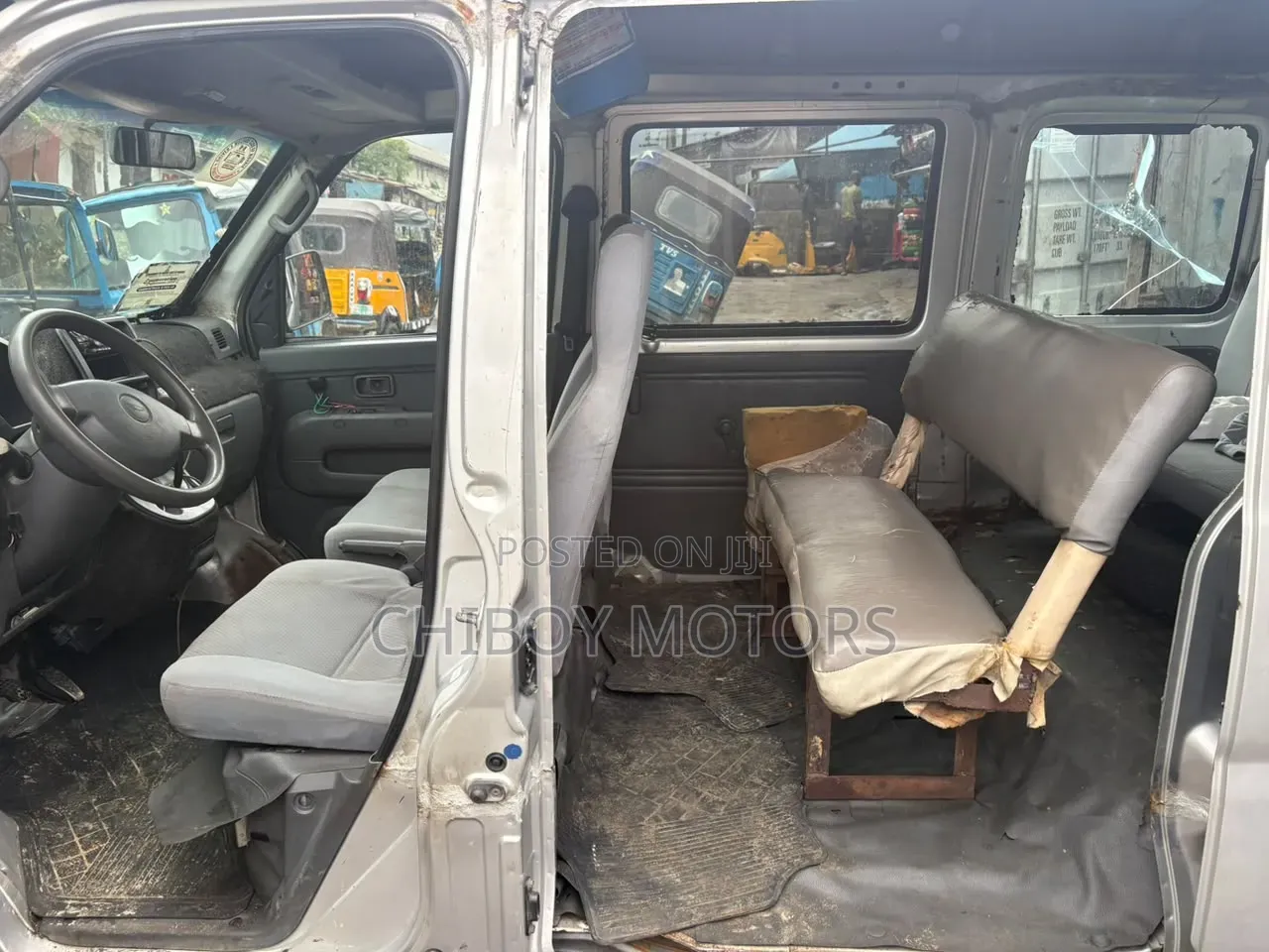 Daihatsu Hijet 2012 Silver