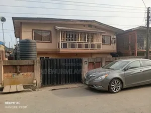6bdrm House in Ijeshatedo for sale