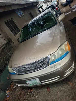 Toyota Avalon 2002 Gold