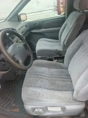 Toyota Sienna LE 2002 Blue