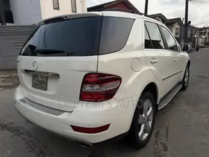 Mercedes-Benz M Class 2010 White