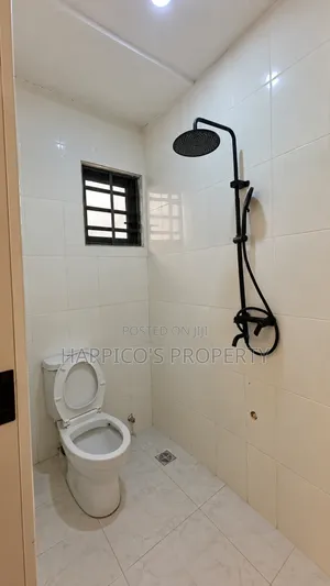 1bdrm Block of Flats in Ilaje, Bariga / Shomolu for rent