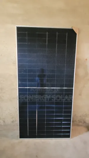 590w /600w Ronma Bifical Solar Panel