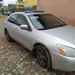 Honda Accord 2004 Silver
