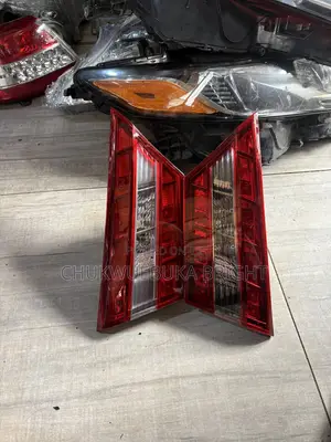 Bootlamp Toyota Avalon 2017