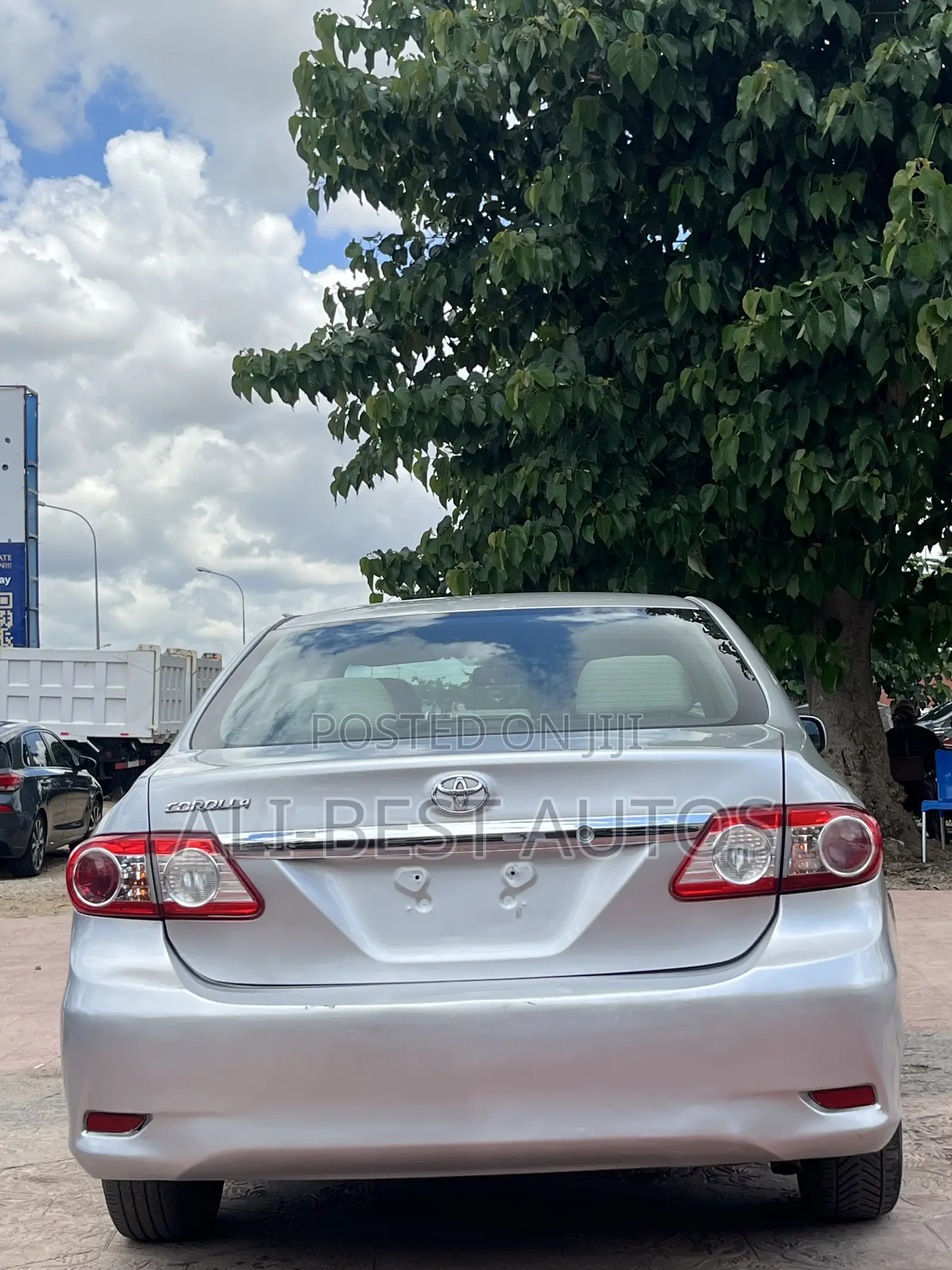 Toyota Corolla 2011 Silver