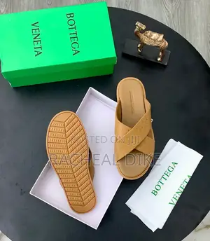 Luxury Bottega Pam