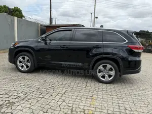 Toyota Highlander XLE V6 4x2 (3.5L 6cyl 6A) 2016 Black