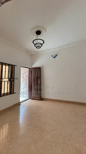 1bdrm Block of Flats in Shomolu / Shomolu for rent