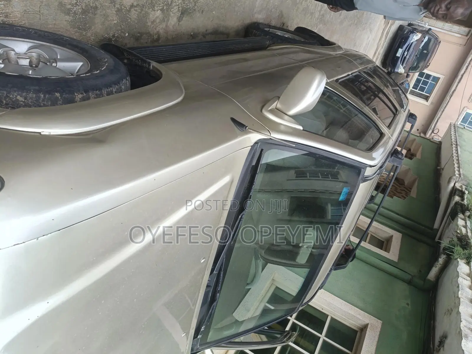 Nissan Pathfinder 2004 Gold