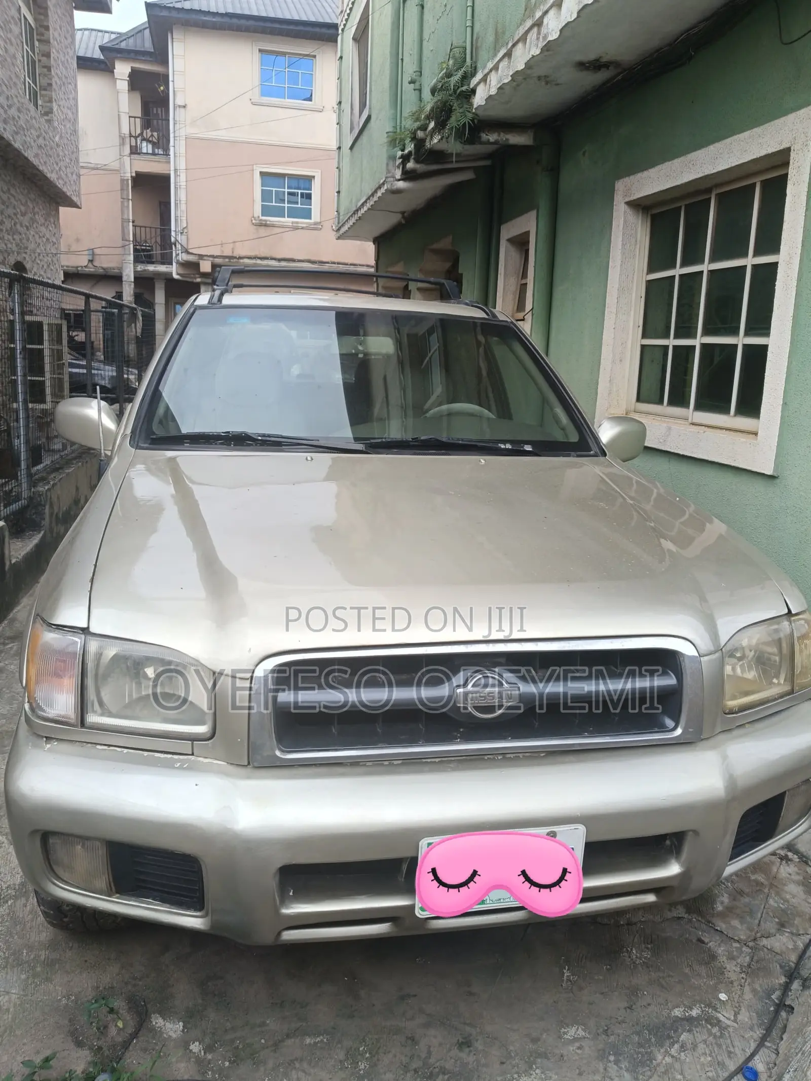 Nissan Pathfinder 2004 Gold