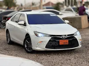 Toyota Camry 2015 White