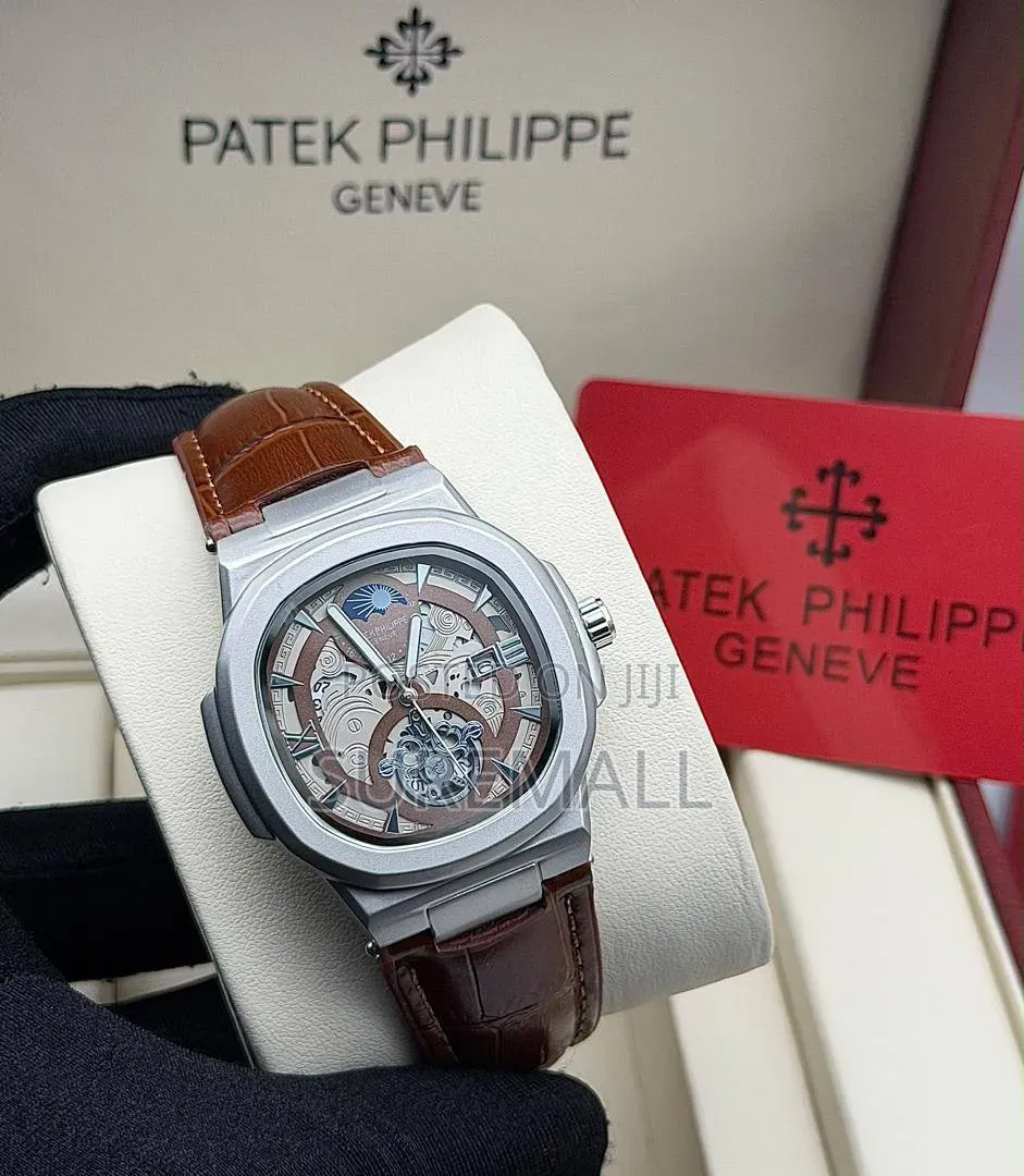 Patek Philippe
Leather Strap