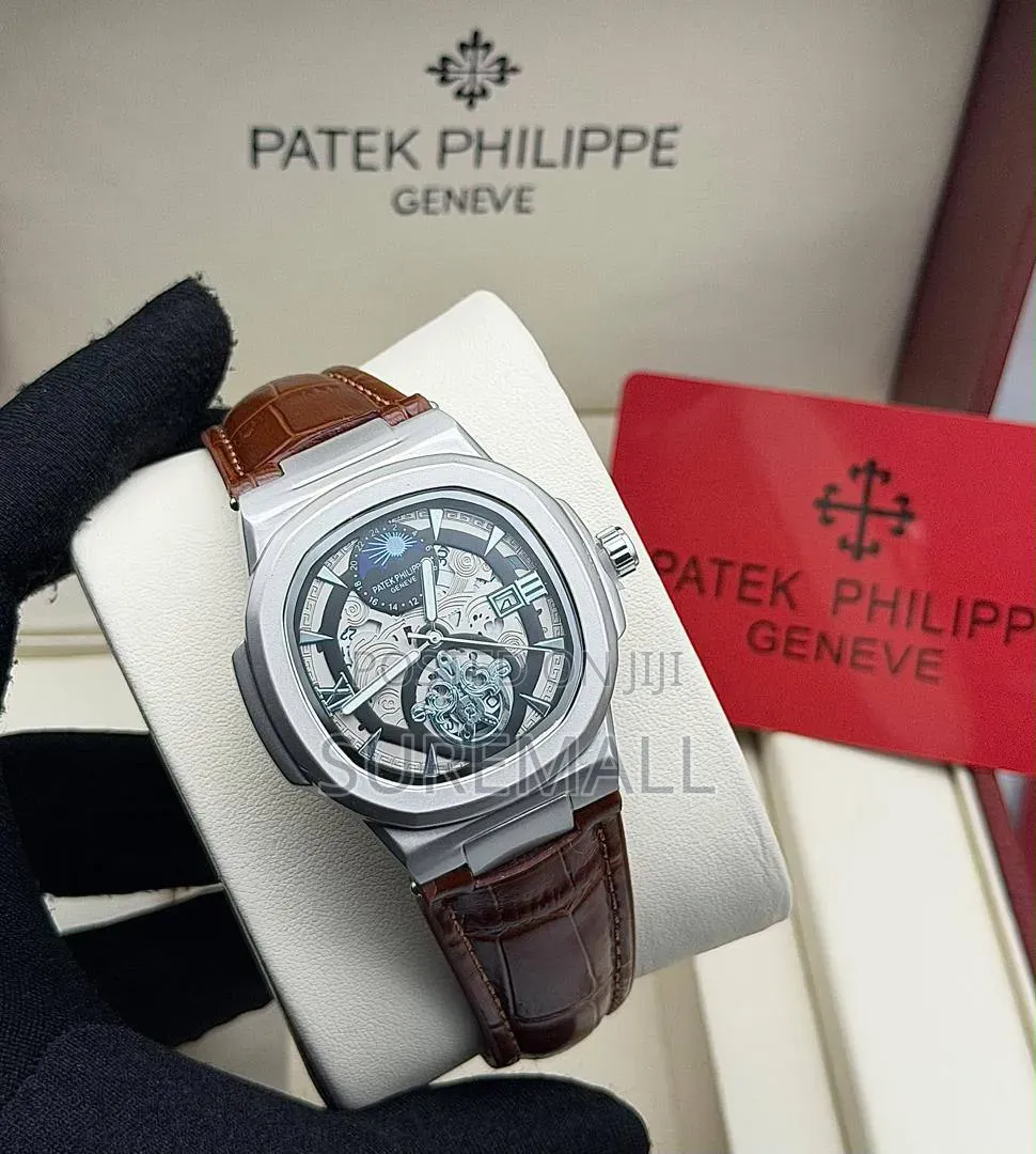 Patek Philippe
Leather Strap