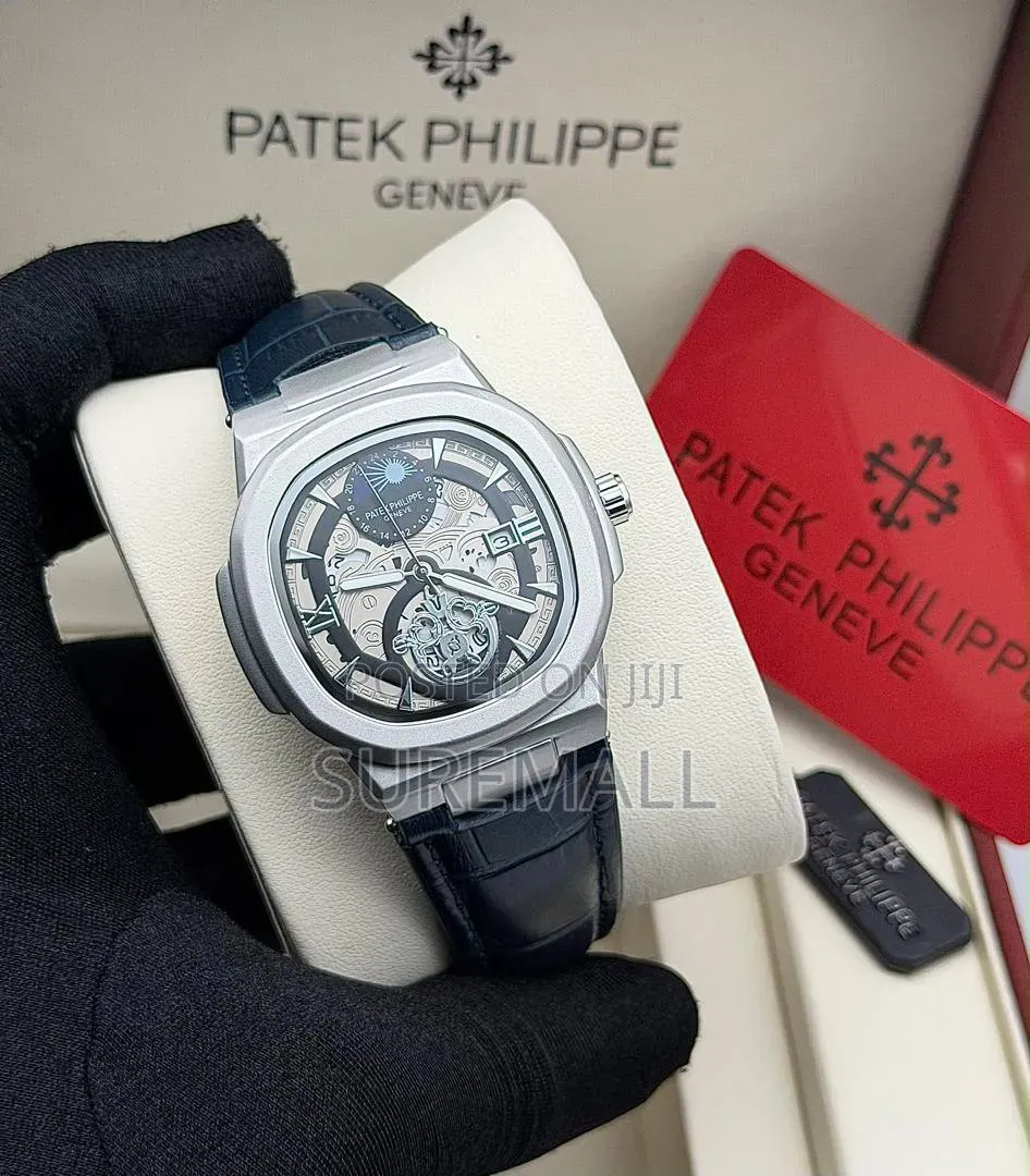 Patek Philippe
Leather Strap