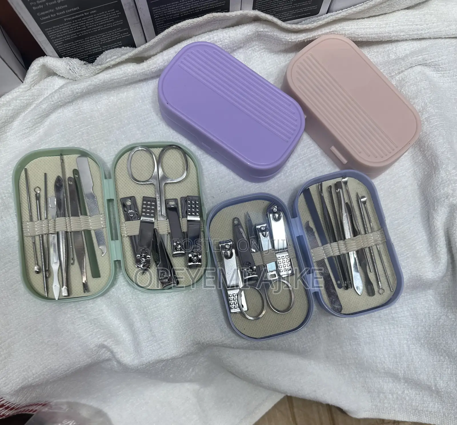 14PIECES MANICURE SETS(Nails Treatment)