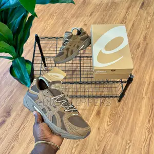 Asics Gel Kahana Sneakers Brown Storm