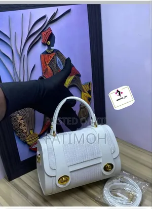 Neat Hand Bag ,Good for Ladies and Mama