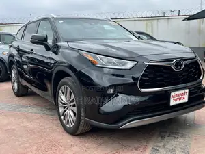 Toyota Highlander Platinum AWD 2023 Black
