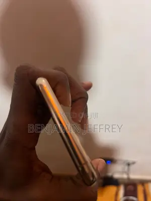 Apple iPhone 11 Pro Max 64 GB Gold