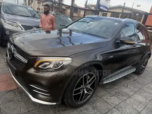 Mercedes-Benz GLC-Class 2018 Brown