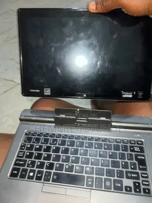 Laptop Toshiba 4GB Intel Core i5 SSD 128GB