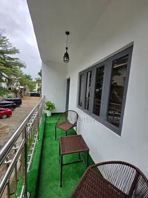 Tastefully Furnished 2bedroom With Table Snooker Board