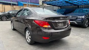 Hyundai Accent 2016 Brown