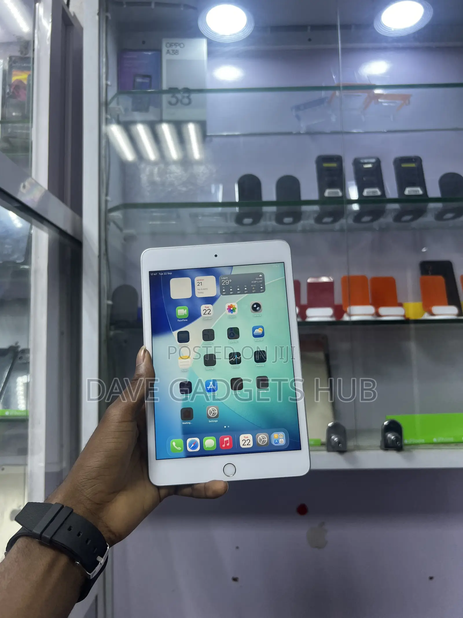 Apple iPad mini 5 (2019) 64 GB Silver