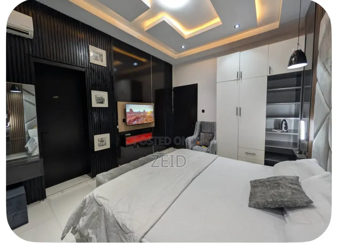 Cozy–Homes