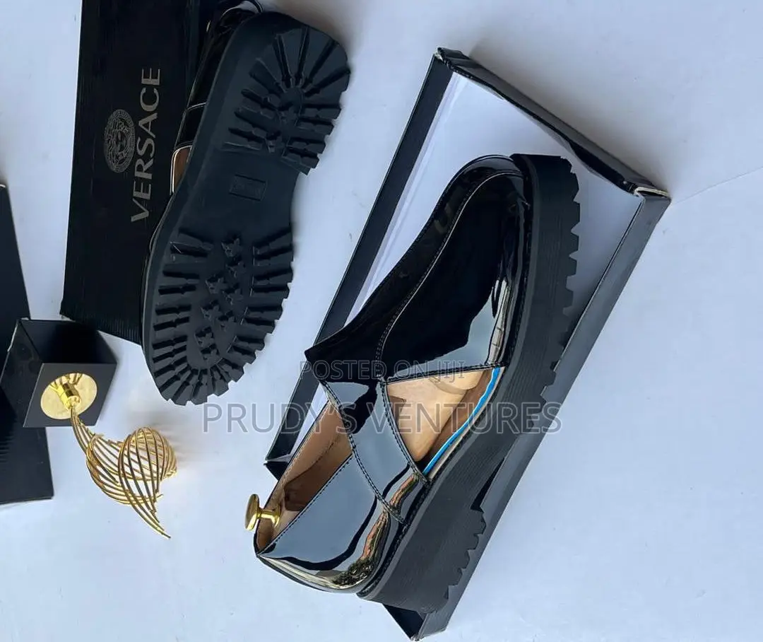 Versace Original Quality Leather Shoe Fully Boxed