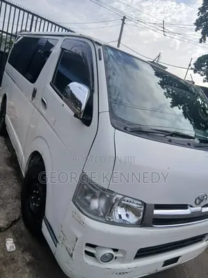 Toyota HiAce 2014 White