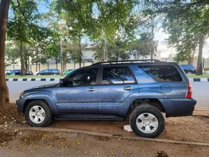 Toyota 4-Runner 2005 Blue