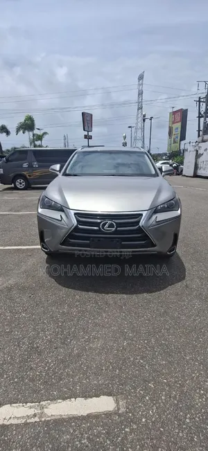 Lexus NX 2017 Silver