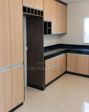 Modern Light Wood Kitchen Cabinet Set
