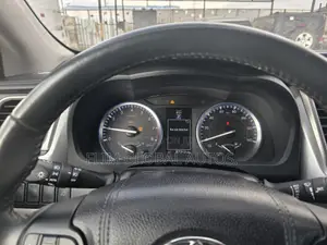 Toyota Highlander XLE V6 4x2 (3.5L 6cyl 6A) 2016 Gray