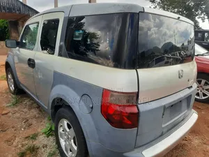 Honda Element 2004 Gray