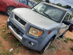 Honda Element 2004 Gray