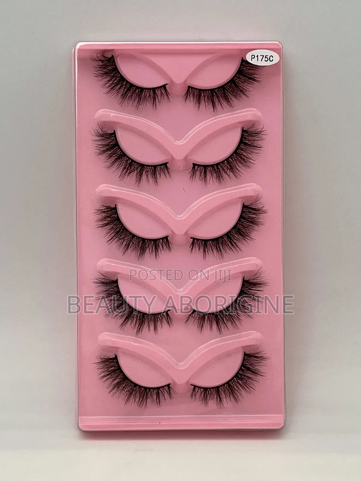 Cat-Eye Lashes