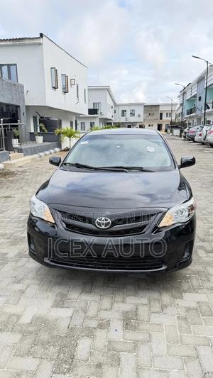 Toyota Corolla L 4dr Sedan (1.8L 4cyl 5M) 2013 Gray