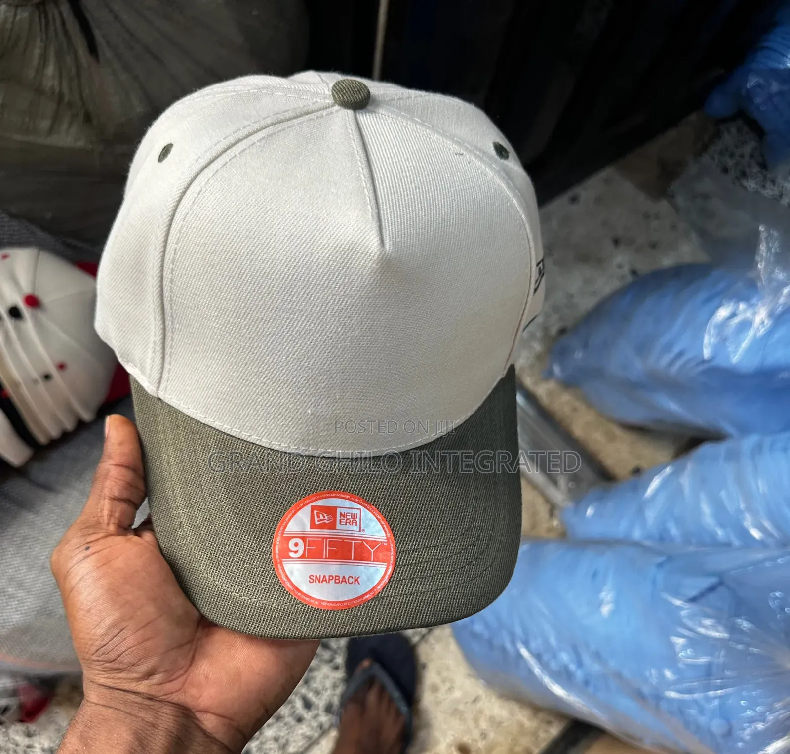 Two Tone Snapback Face Cap