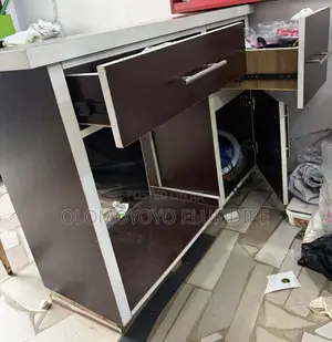 Nail Table With Drawers