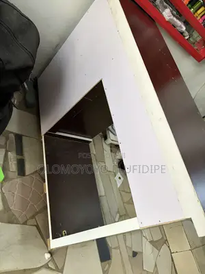 Nail Table With Drawers