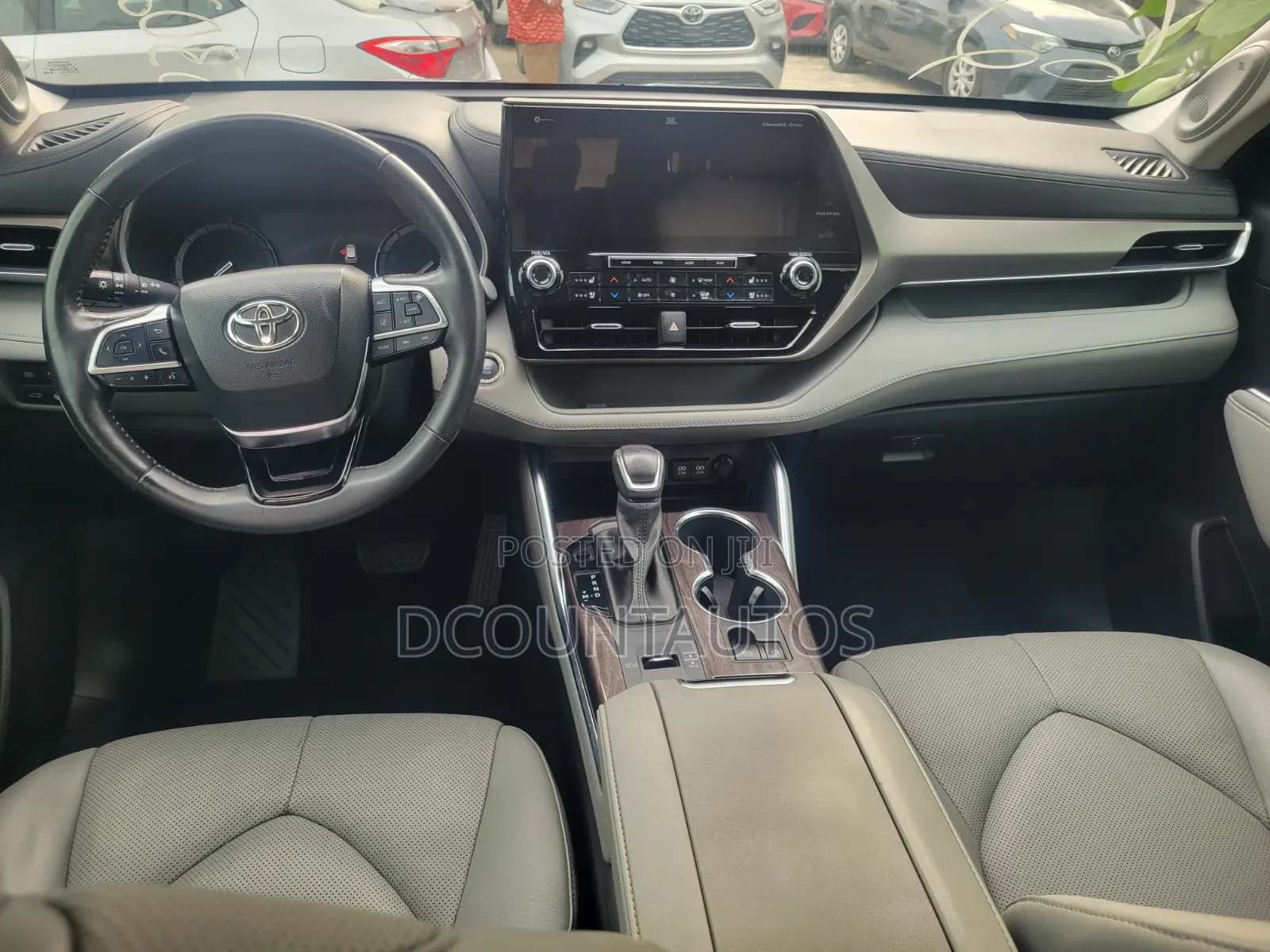 Toyota Highlander Limited 2021 Black