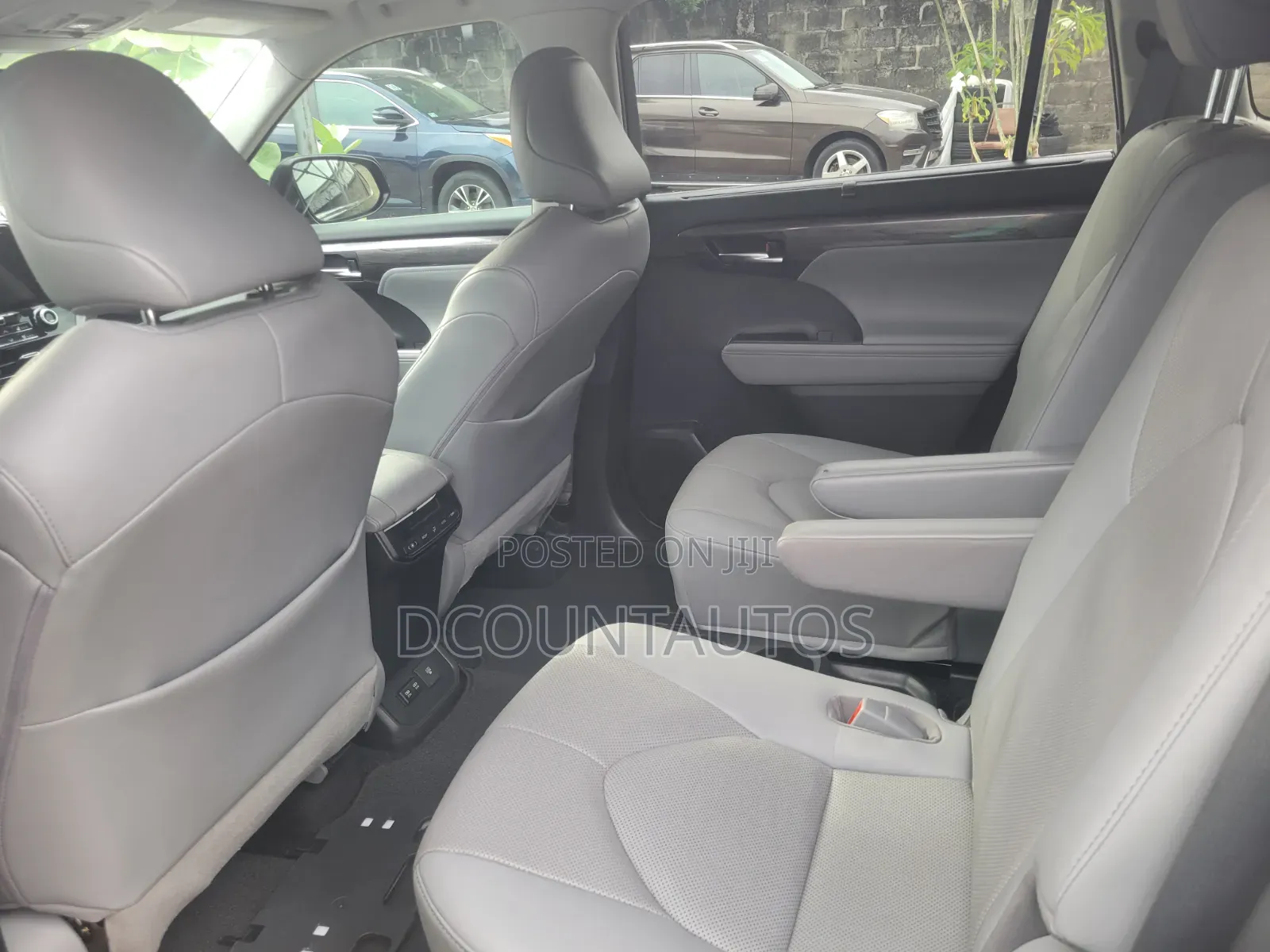 Toyota Highlander Limited 2021 Black