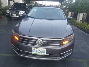 Volkswagen Passat 2016 Gray