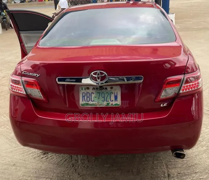 Toyota Camry 2010 Blue