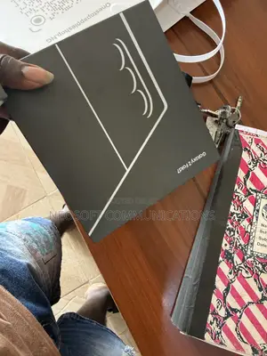 New Samsung Galaxy Fold 512 GB Silver