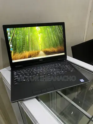 Laptop Dell Latitude 7530 16GB Intel Core i7 SSD 1T